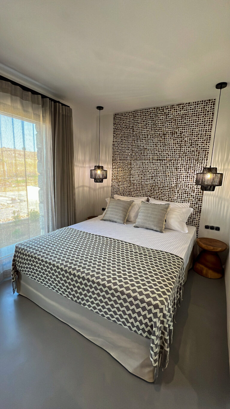 7A2A8257-E8D5-4FEB-817D-B9D78E18212A