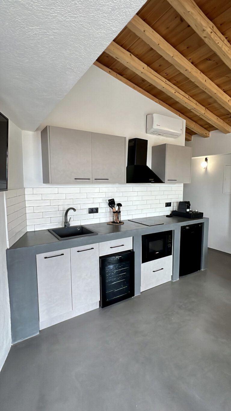 DEE40DD6-F9CF-424E-B092-BDC7CC880B50