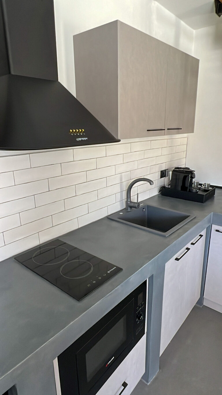 EF3CF582-DBC1-4E9C-B86E-7F434DCB6749